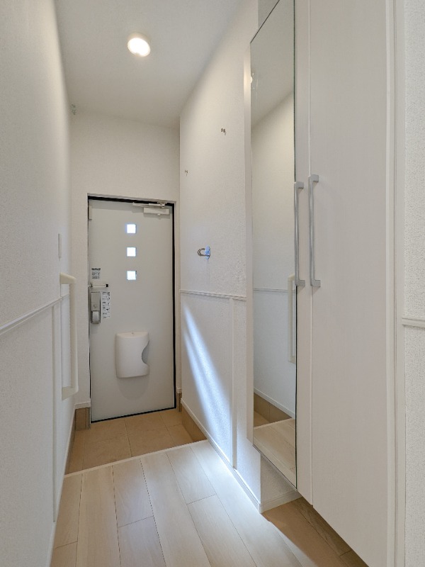 玄関　図面と現状に相違がある場合には現状を優先