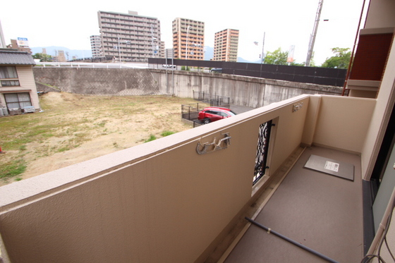 バルコニー　※別号室の写真です