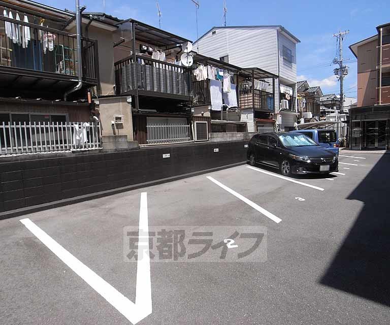 駐車場　敷地内駐車場ですよ