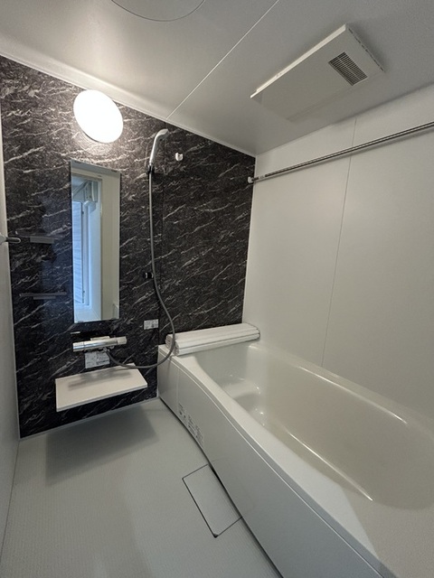 バス・シャワールーム　浴室