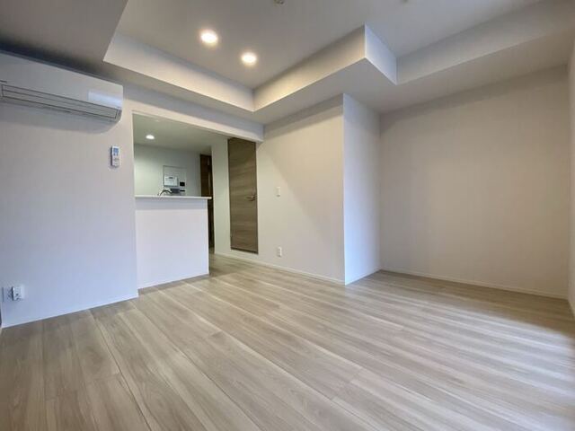 居室・リビング　２０３号室　ＬＤＫ