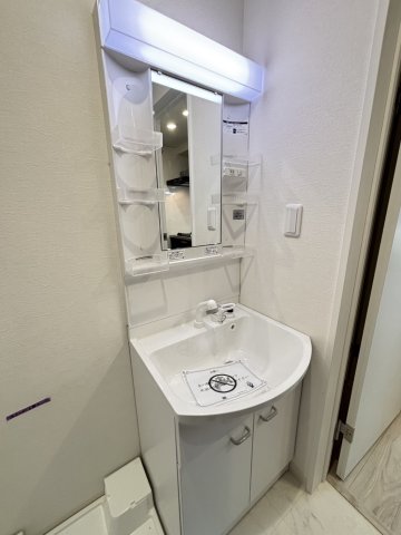 洗面設備　同シリーズの別物件の参考画像です。