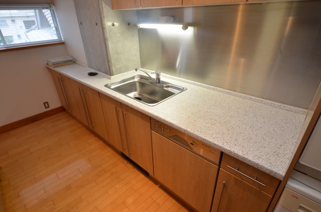 キッチン　独立型のキッチンです♪