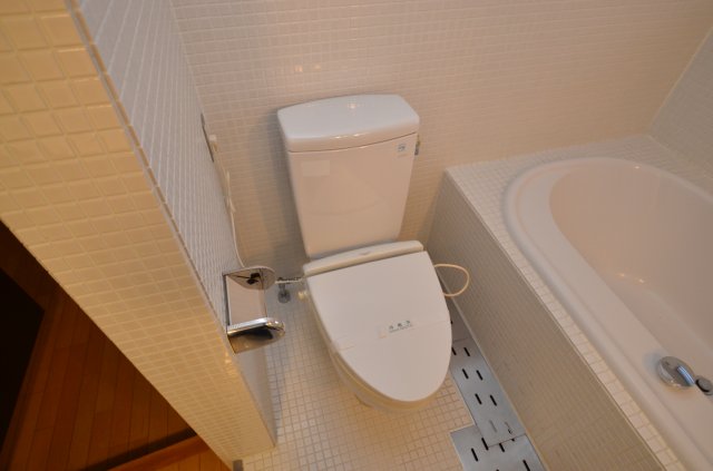 トイレ　シンプルで使いやすいトイレです♪