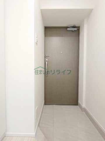 玄関　ALTERNA中野