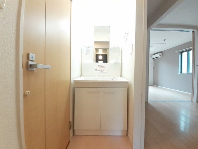 洗面設備　忙しい朝には欠かせない洗面所です