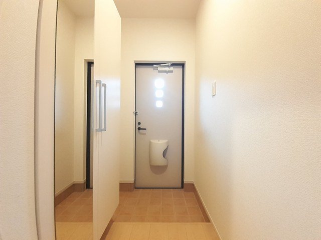 玄関　シンプルで使いやすい玄関です