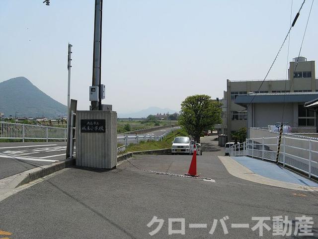 その他　丸亀市立城東小学校まで597m