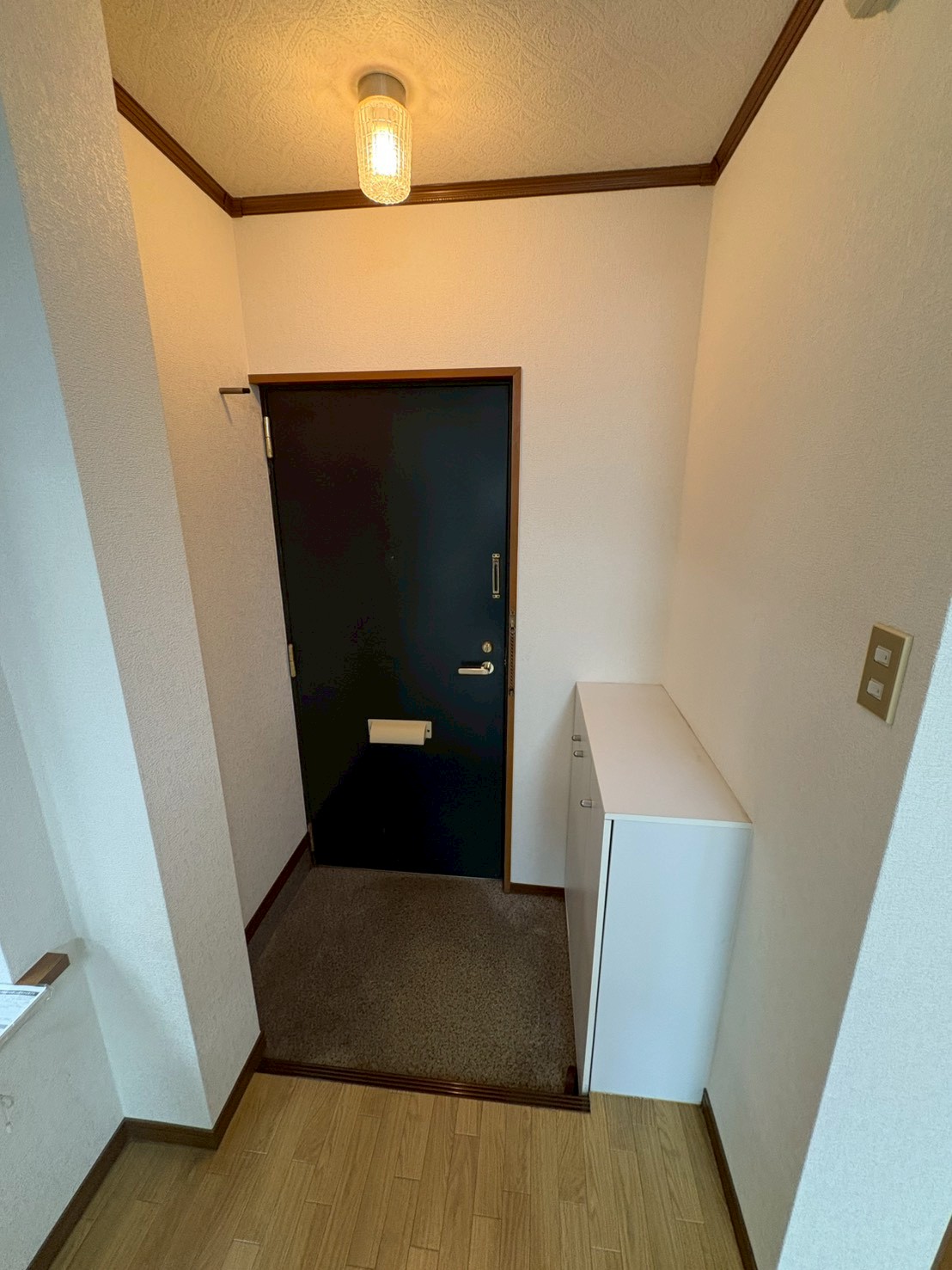 玄関　シューズボックス付き