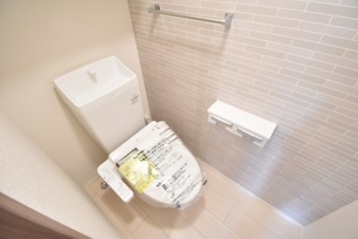 トイレ　温水洗浄暖房便座