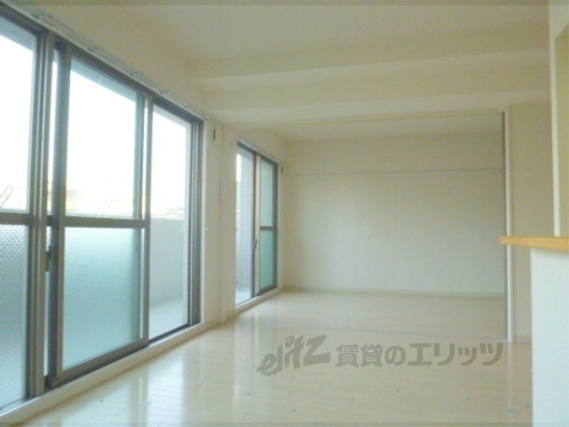 居室・リビング　居室