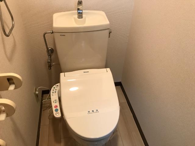 トイレ　シャワー付トイレ