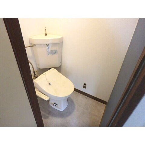 トイレ　清潔感のあるトイレです