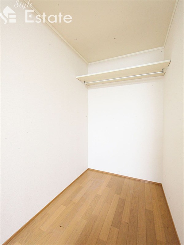 収納　ウォークインクローゼット