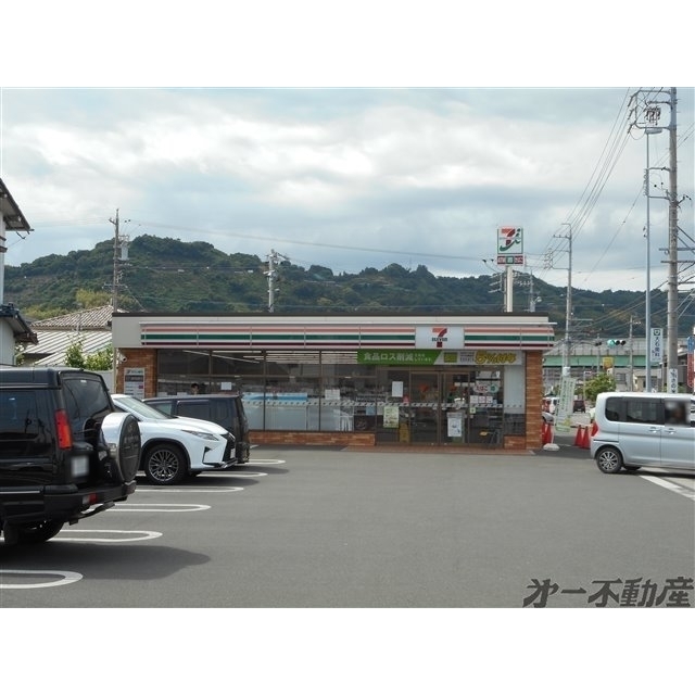 コンビニ　セブンイレブン静岡北安東４丁目店（コンビニ）まで160m