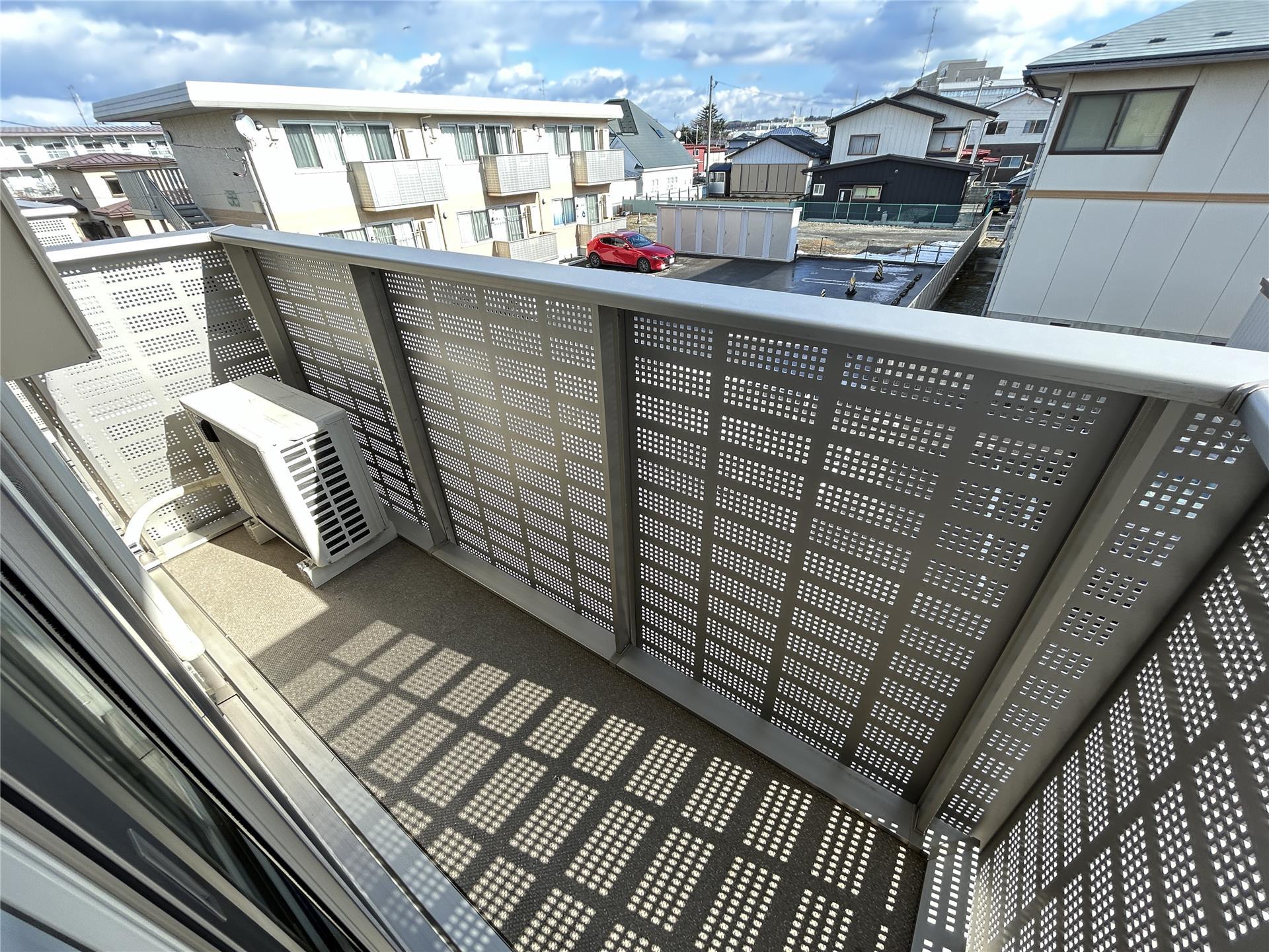 バルコニー　バルコニー