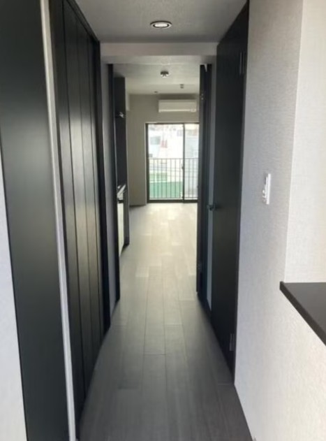 玄関　※別部屋参考写真