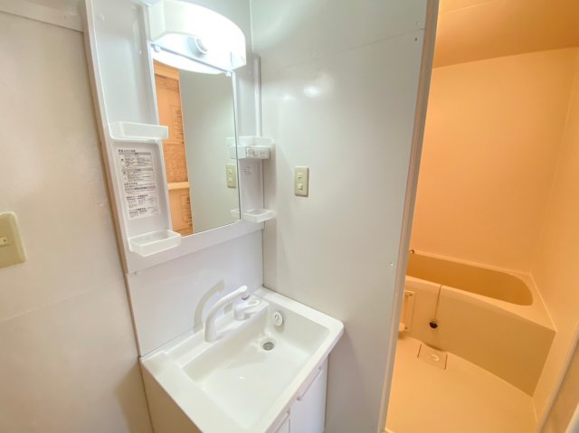 洗面設備　※モデルルームの写真です