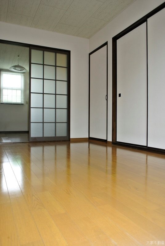 居室・リビング　※入居中につきイメージ。現況優先