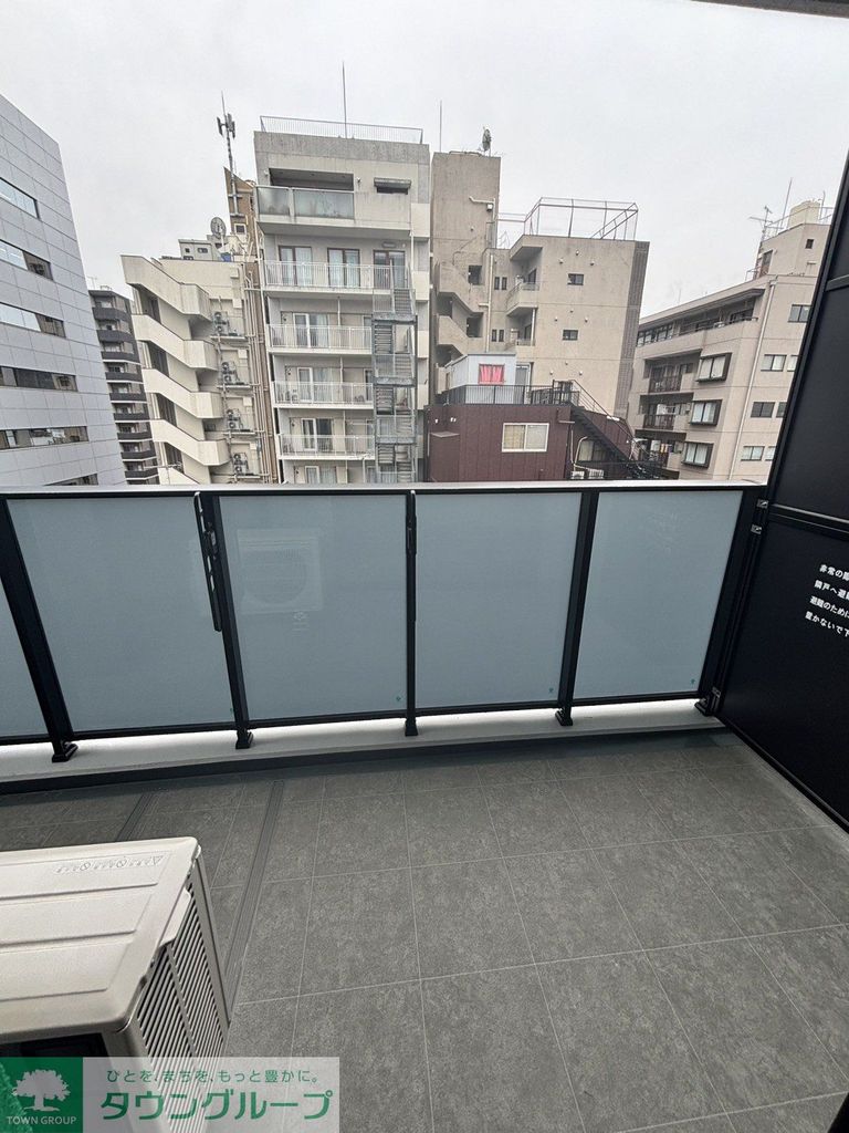 バルコニー　バルコニー