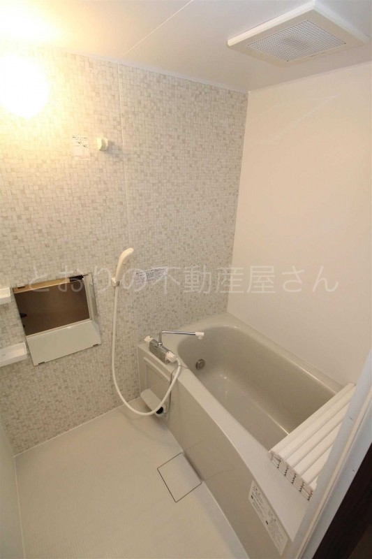 バス・シャワールーム　バスルーム