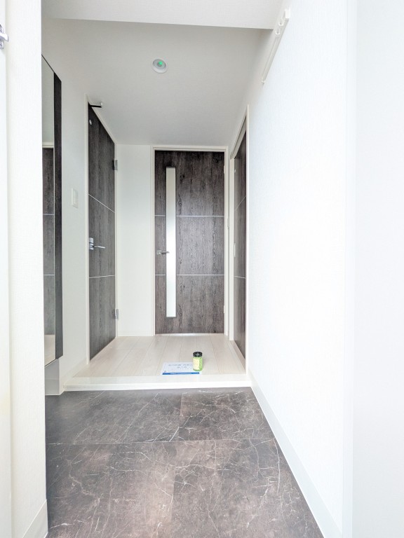 玄関　Caisse大橋