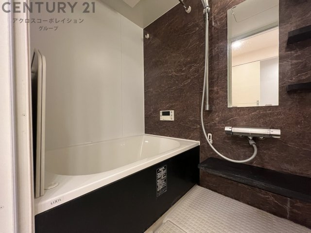 バス・シャワールーム　浴室乾燥機・追炊き機能付きで便利！