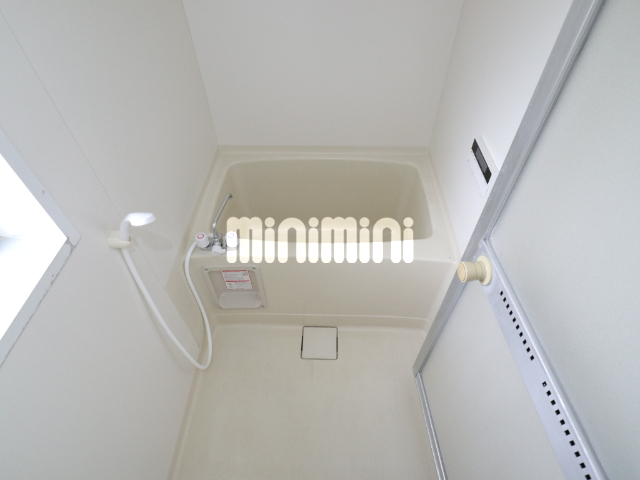 バス・シャワールーム　追い焚き機能付きバスルーム