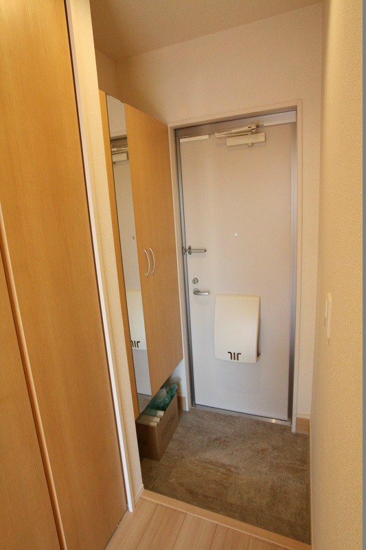 玄関　※他部屋参照