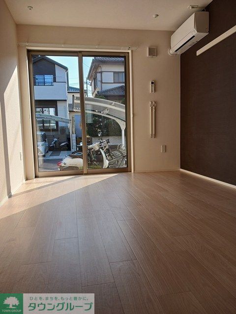 居室・リビング　※別部屋写真