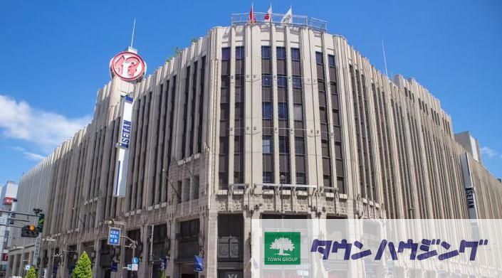 ショッピングセンター　伊勢丹新宿本店本館（ショッピングセンター）まで840m