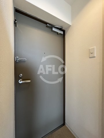 玄関　アーデン江坂II　玄関