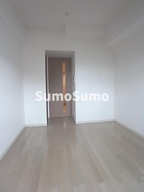 その他部屋・スペース　開放的な寝室です