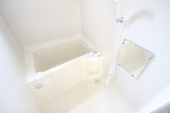 バス・シャワールーム　※別部屋の写真です