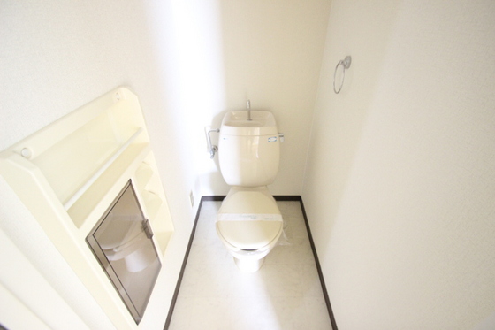 トイレ　※別部屋の写真です