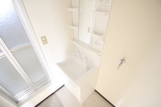 洗面設備　※別部屋の写真です