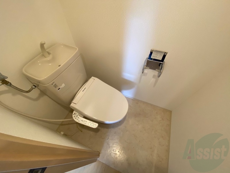 トイレ　ウォシュレット機能がついたトイレ。安心して使用できますね。