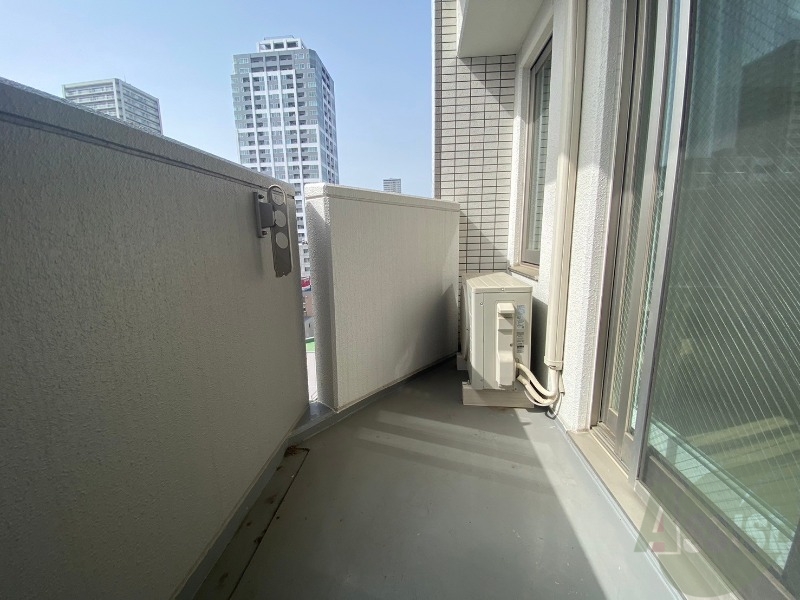 バルコニー　バルコニーです。洗濯物を干したり一息ついたりできますね！