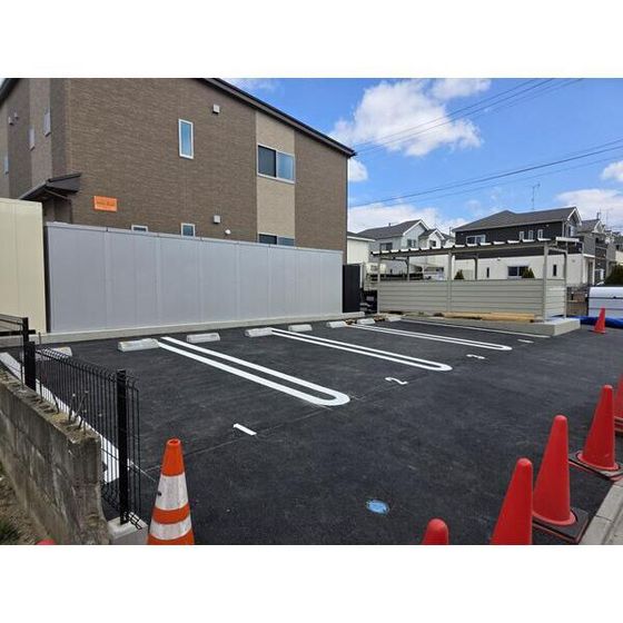 駐車場　敷地内駐車場