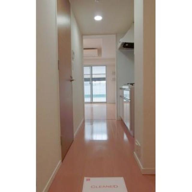 玄関　※写真は同タイプ住戸です。