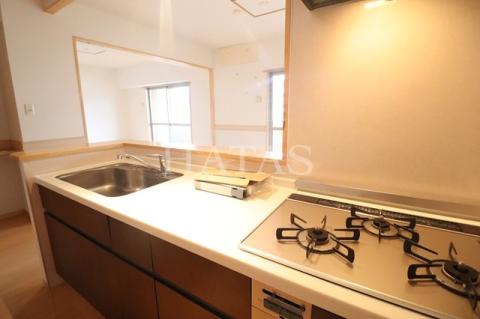 キッチン　同物件別部屋です。