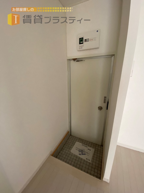 玄関　行きも帰りも始まりはココ。