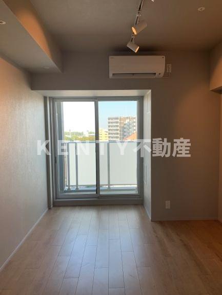 居室・リビング　ゆったり過ごせる居間です