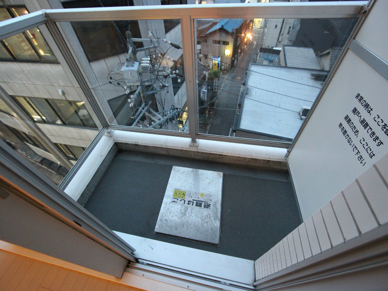 バルコニー　バルコニー　洗濯物が干せます