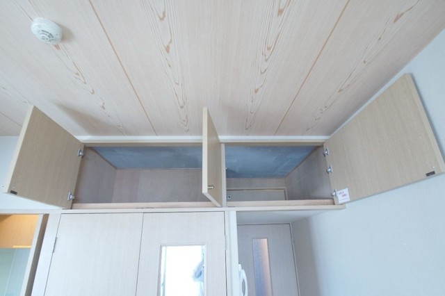 収納　【収納】上部収納