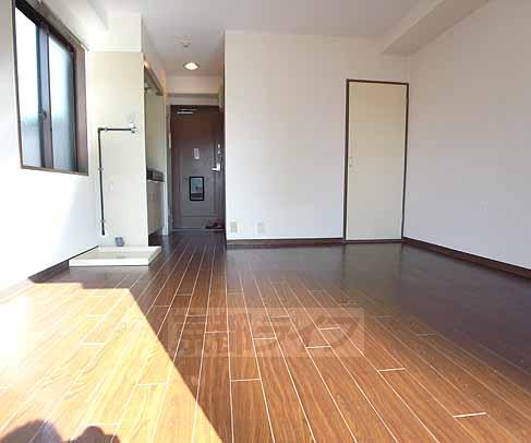 居室・リビング　別角度から。