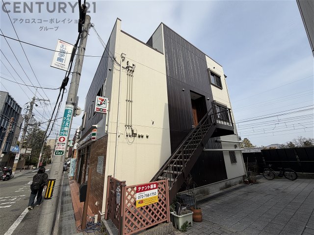 建物外観　閑静な住宅街