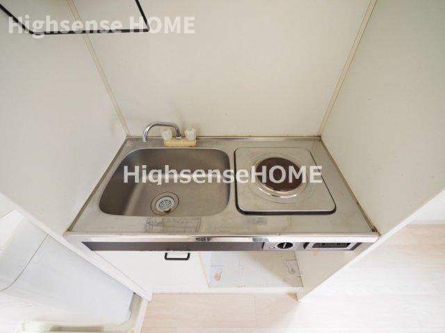 キッチン　コンパクトなキッチンで掃除もラクラク