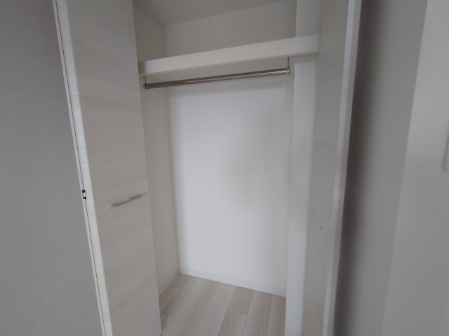 収納　同物件別号室の写真です。