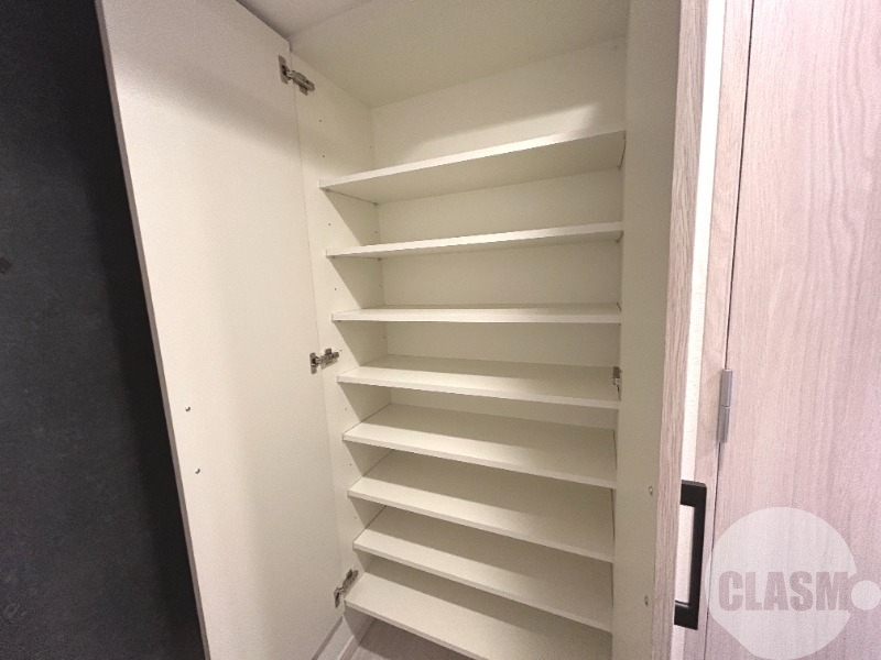 玄関　トールタイプのシューズボックスあり♪